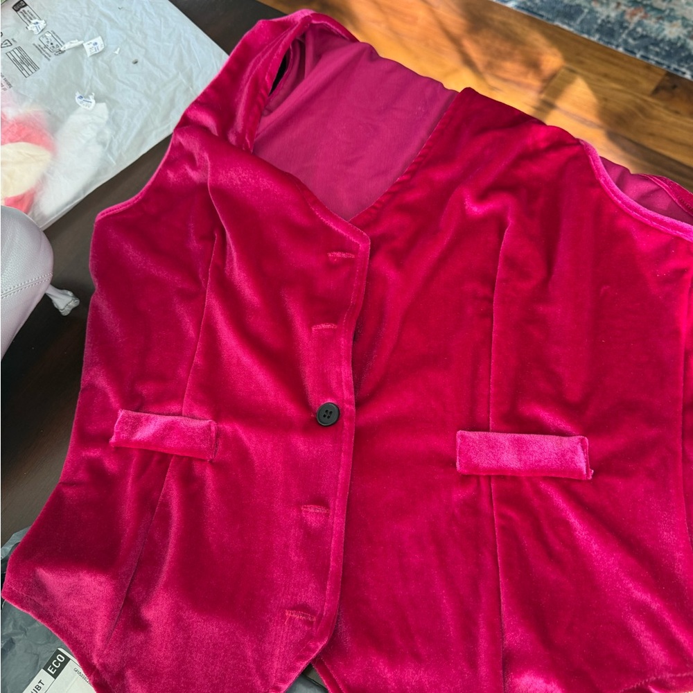No Boundaries Women's Velvet Vest in Vibrant Magenta